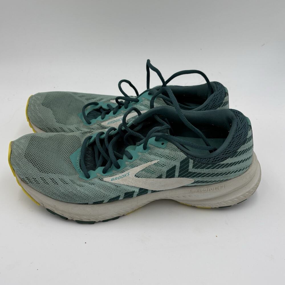 Brooks Launch 6 Women's Size 8 Teal And White Running/Walking Sneakers Used